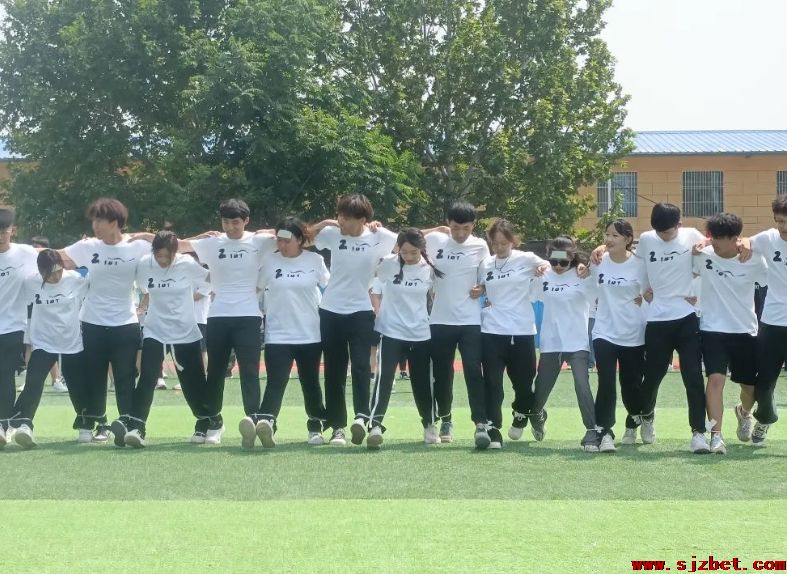 青春飞扬Q趣动校? src=